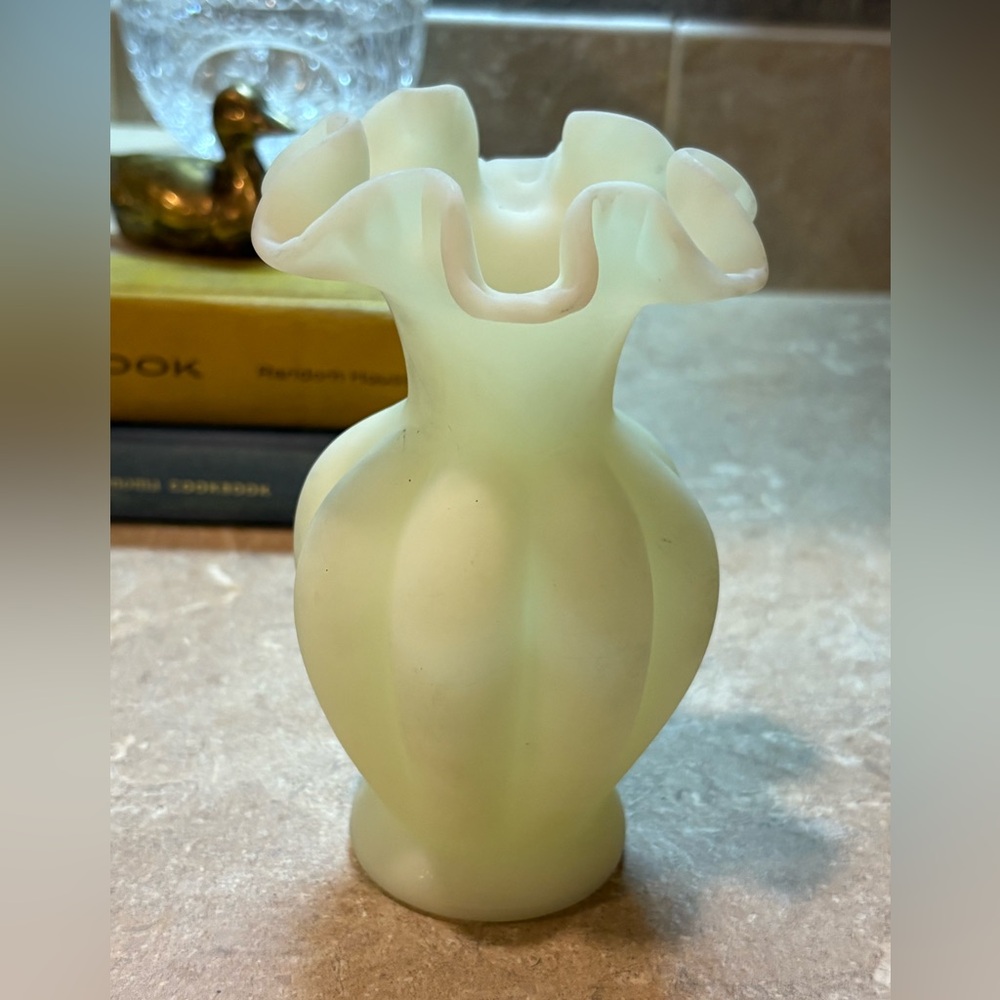 Vintage Fenton Satin Glass Custard Uranium Glass Satin Ruffled Vase “Glows”